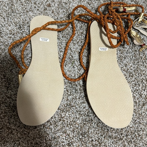 L*SPACE BY COCOBELLE Women's Gili Wrap Braided Gladiator Sandals Size 6 - Picture 4 of 5